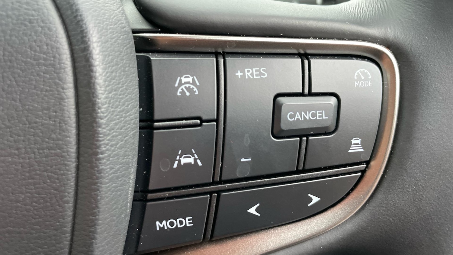 Used Lexus UX 2024 for sale - 76398783: Photo 34