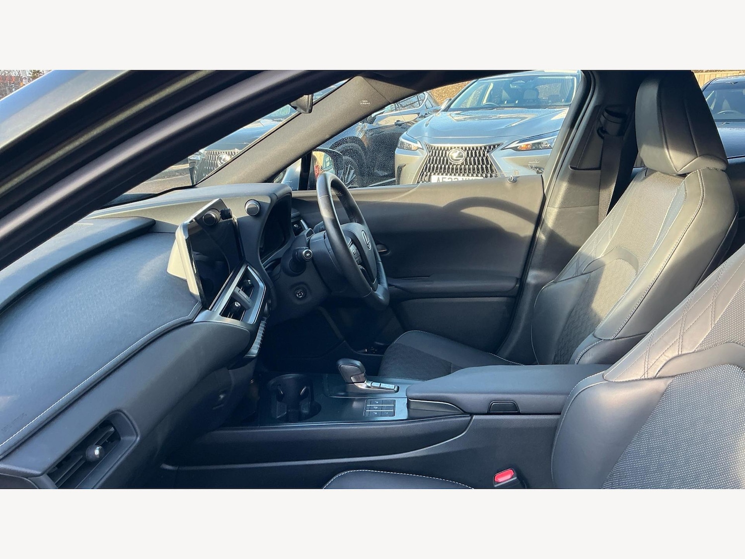 Used Lexus UX for sale - 78204403: Photo 8