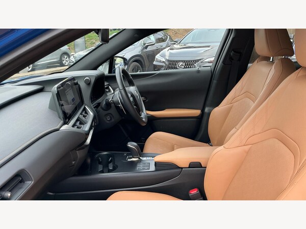 Used Lexus UX 2024 for sale - 76270619: Photo 8