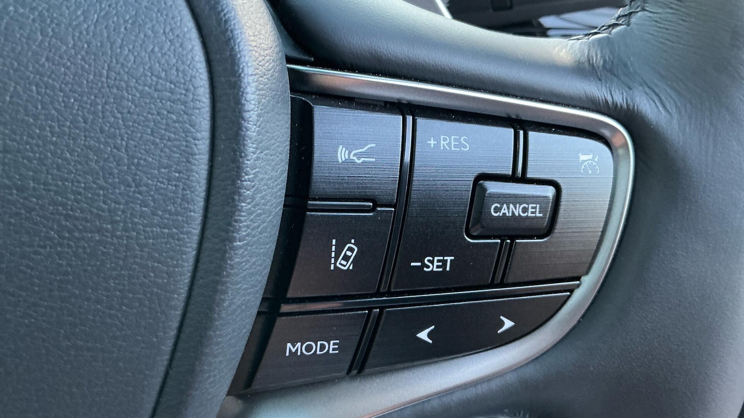 Used Lexus ES 2023 for sale - 76780591: Photo 34