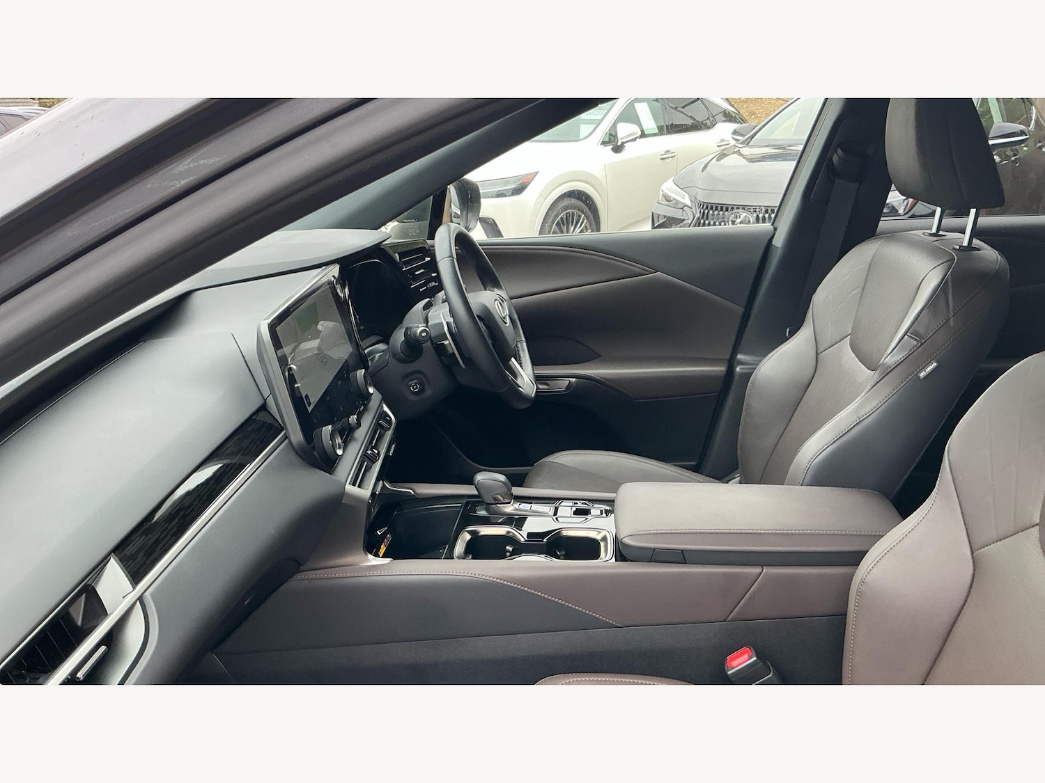 Used Lexus RX 2024 for sale - 76138597: Photo 8