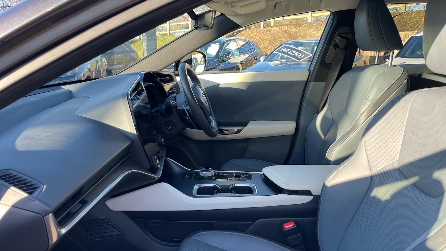 Used Lexus RZ 2023 for sale - 77794156: Photo 6