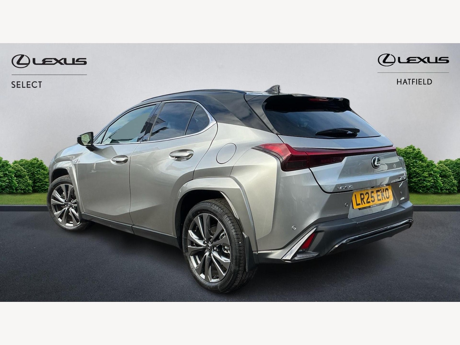 Used Lexus UX 2025 for sale - 77982704: Photo 2