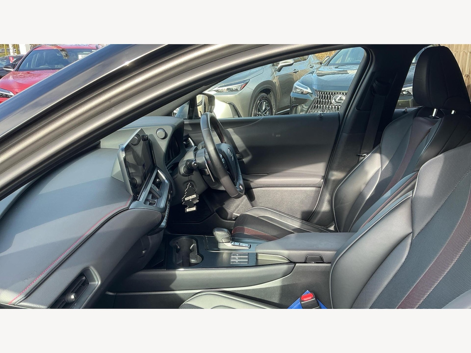 Used Lexus UX 2025 for sale - 77982704: Photo 8