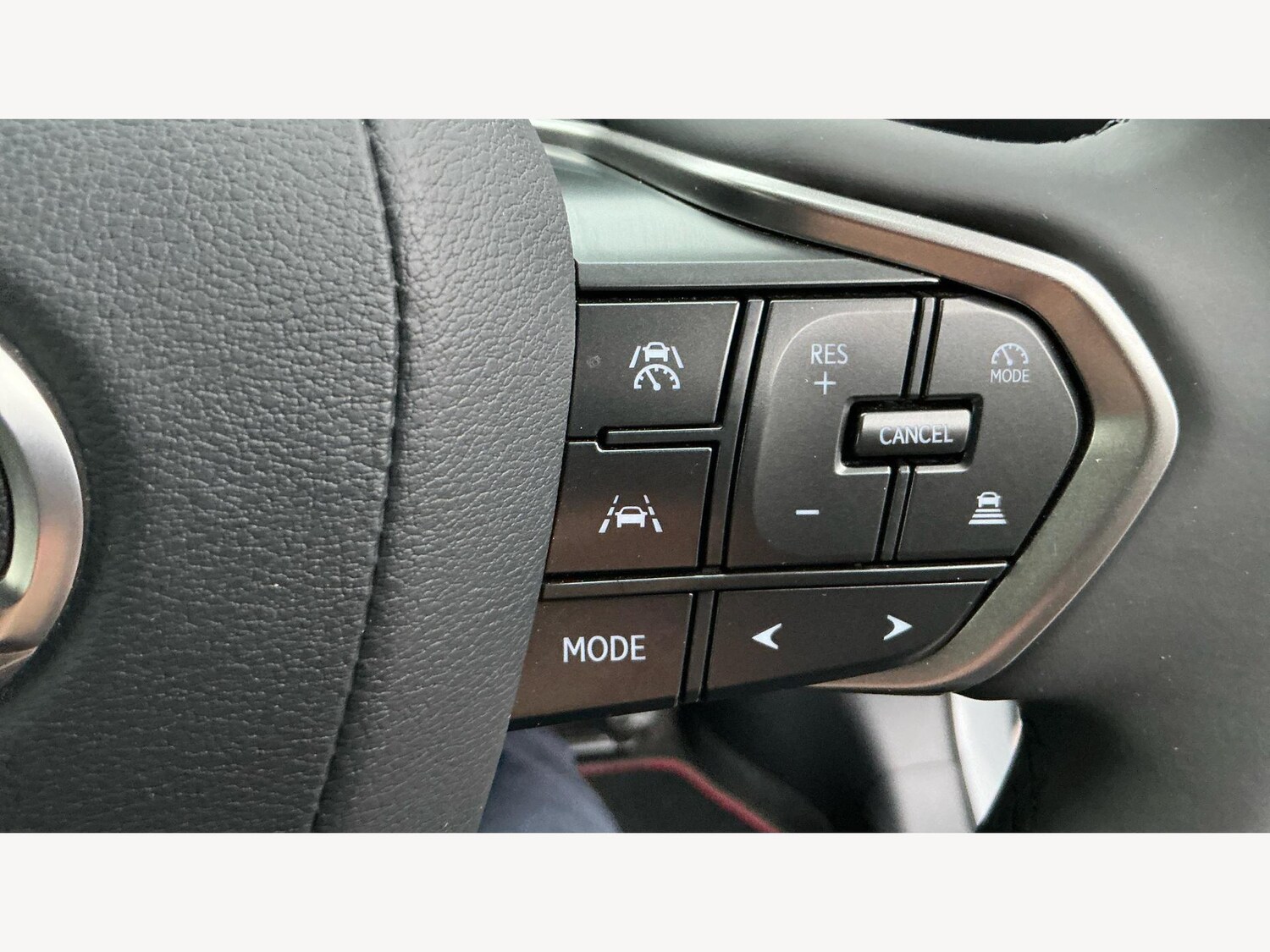 Used Lexus LBX 2025 for sale - 77215330: Photo 31