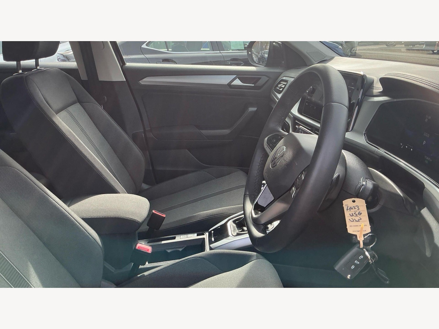 Used Volkswagen T-Roc 2023 for sale - 77970390: Photo 15