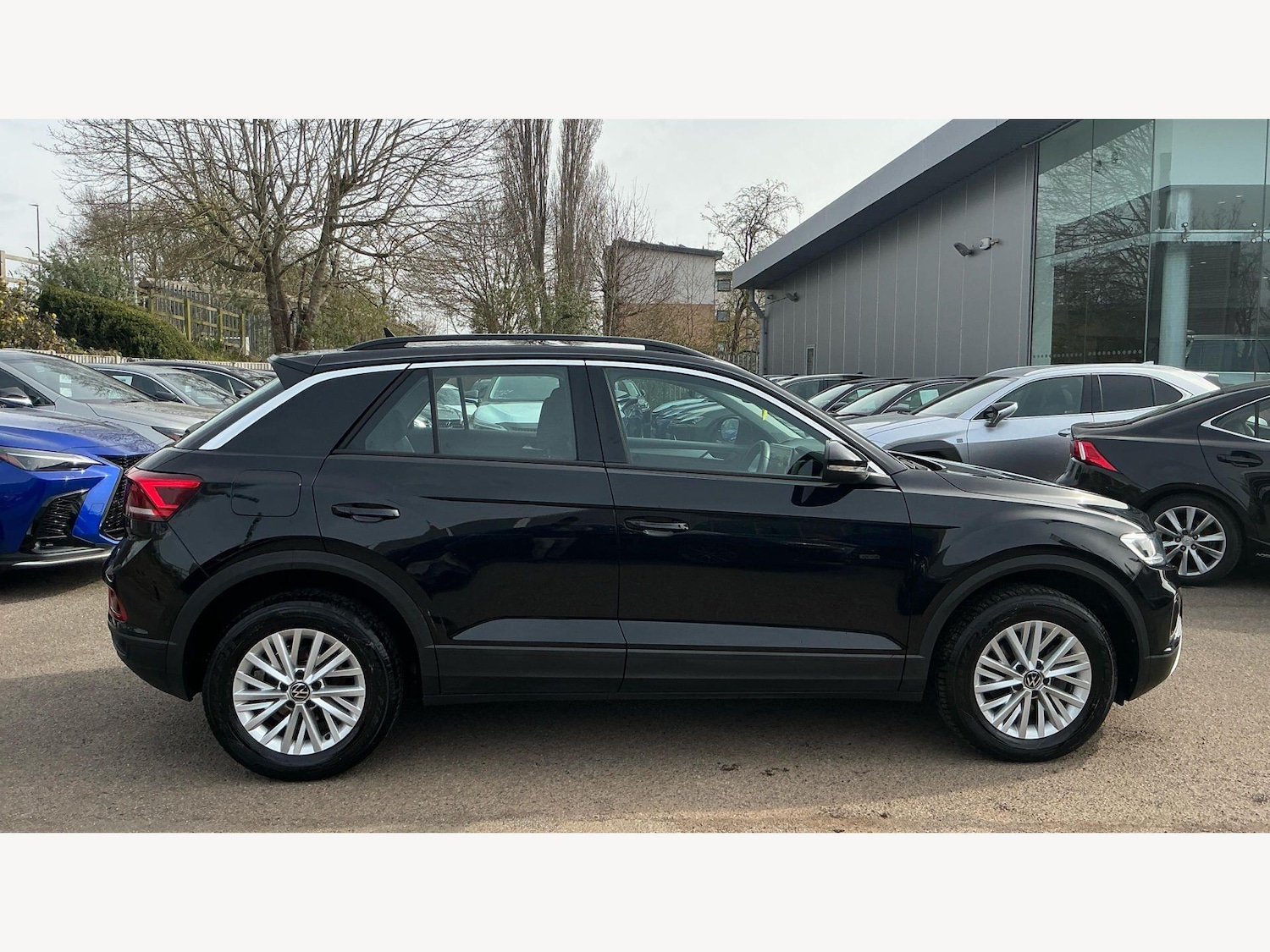 Used Volkswagen T-Roc 2023 for sale - 77970390: Photo 18