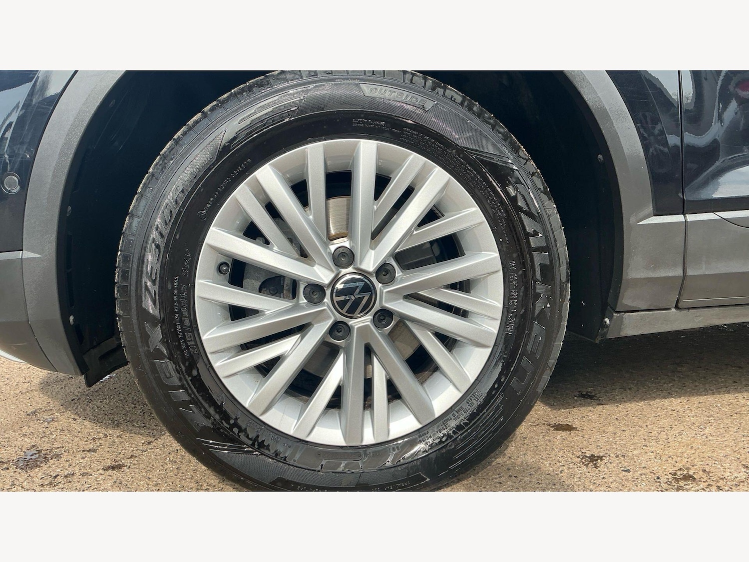 Used Volkswagen T-Roc 2023 for sale - 77970390: Photo 21