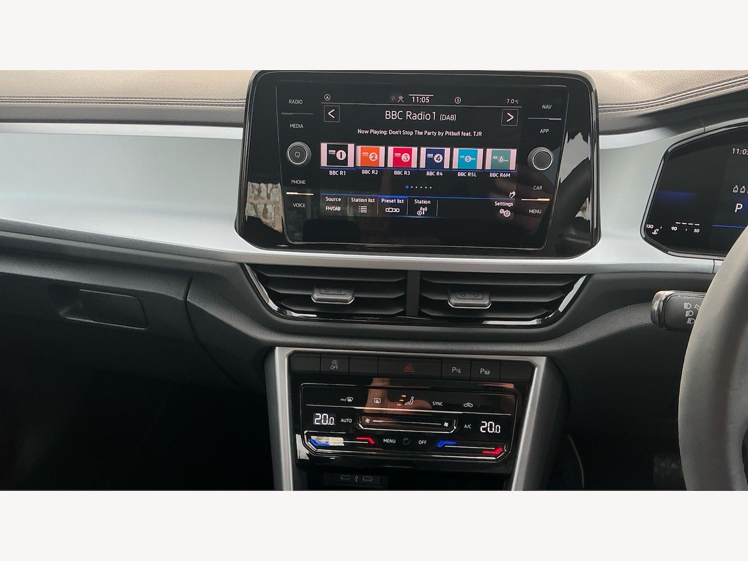 Used Volkswagen T-Roc 2023 for sale - 77970390: Photo 22