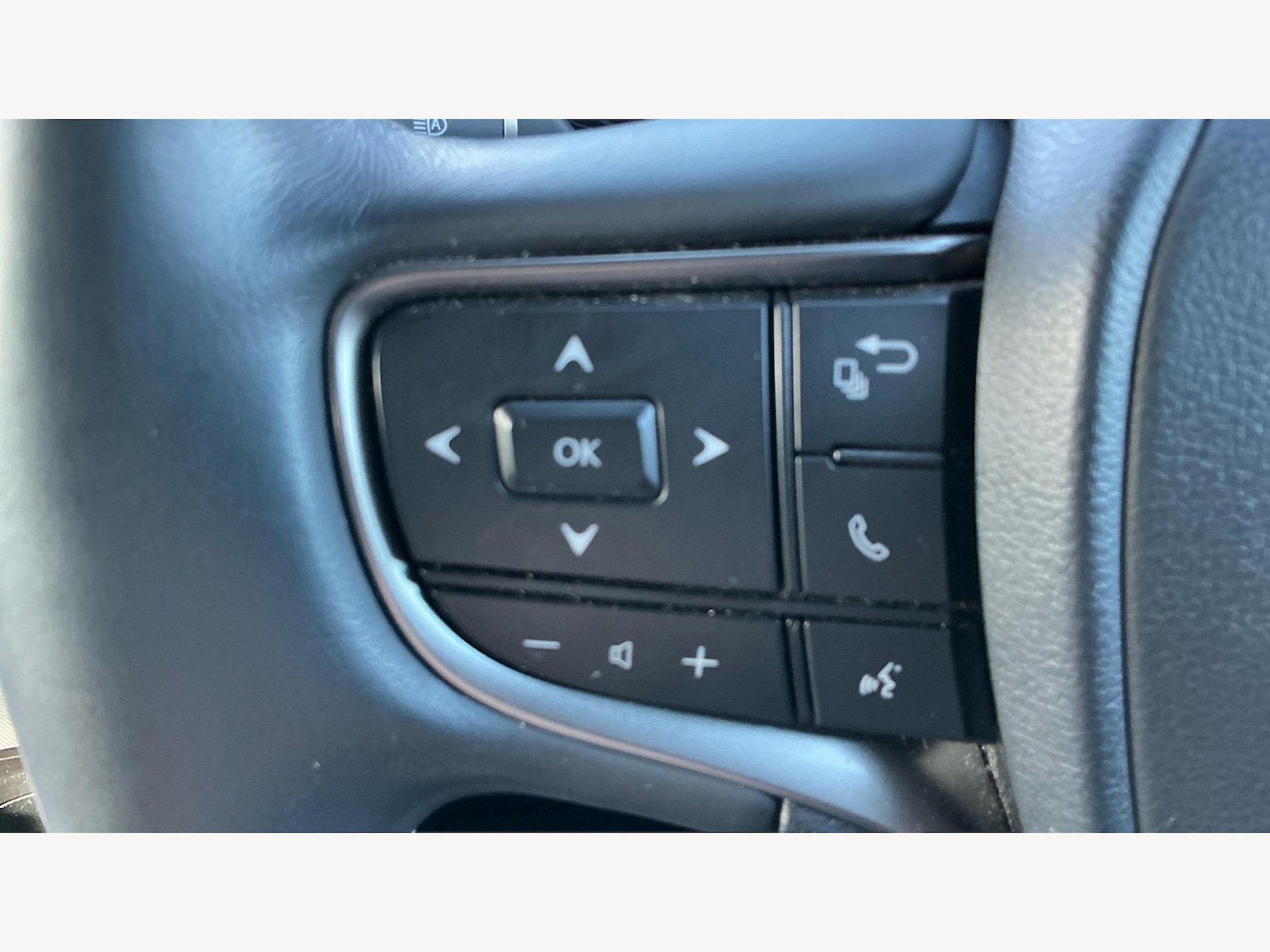 Used Lexus UX 2021 for sale - 76632944: Photo 31