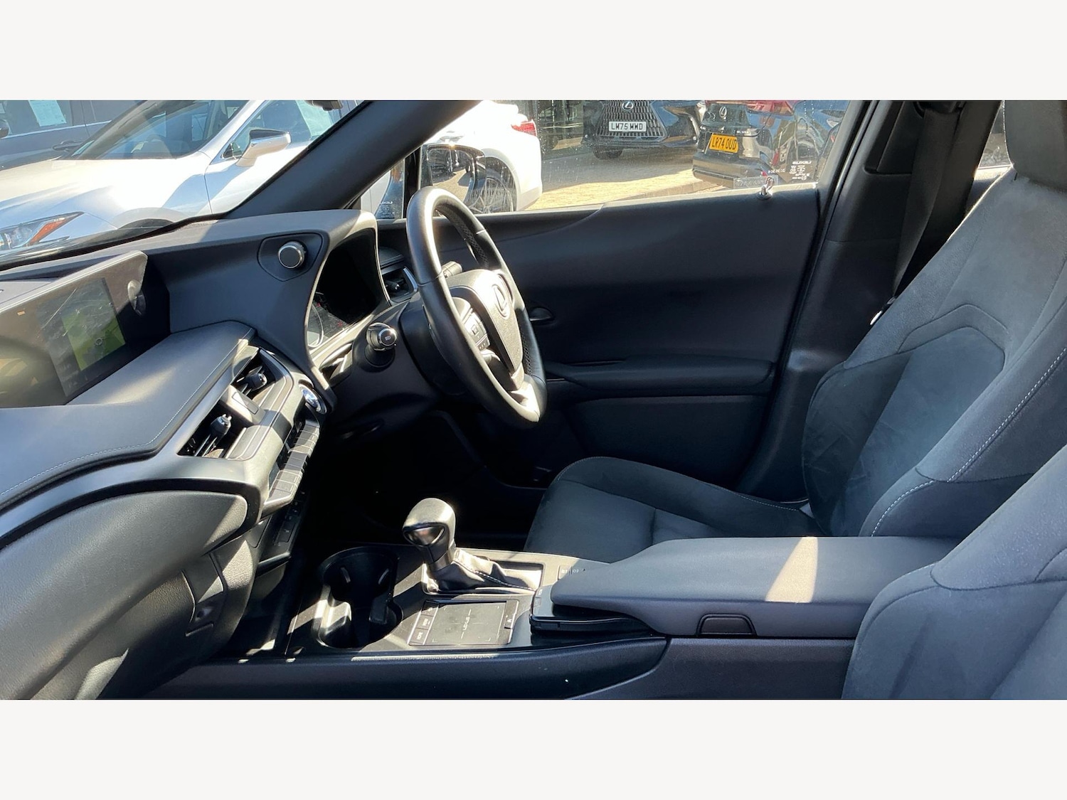 Used Lexus UX 2021 for sale - 76632944: Photo 8