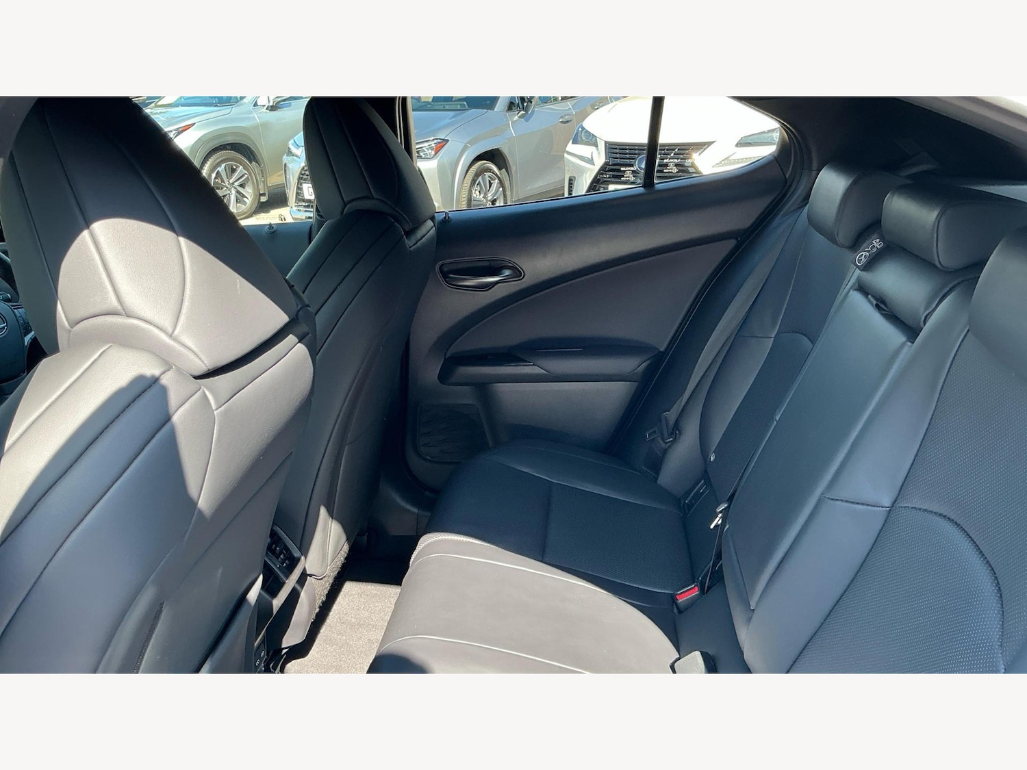 Used Lexus UX 2025 for sale - 76446716: Photo 16