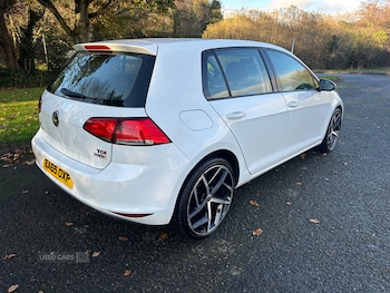 Used Volkswagen Golf 2015 for sale - 76667750: Photo