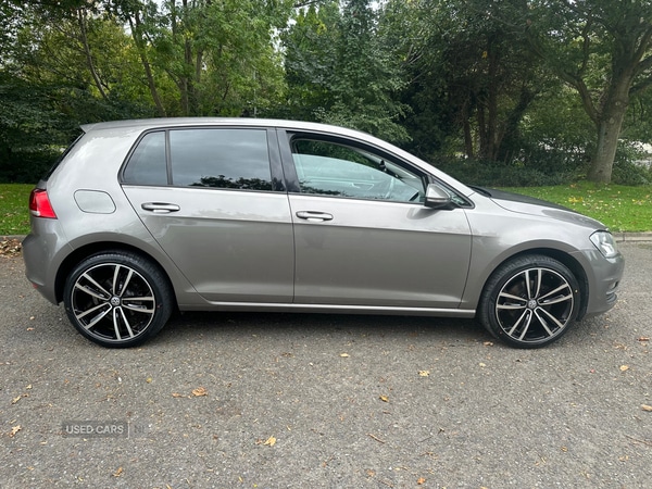 Used Volkswagen Golf 2015 for sale - 76228292: Photo 2