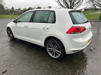 Used Volkswagen Golf 2014 for sale - 77372143: Photo