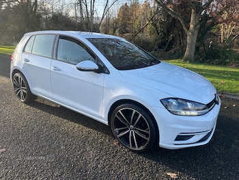 Used Volkswagen Golf 2017 for sale - 76927393: Photo