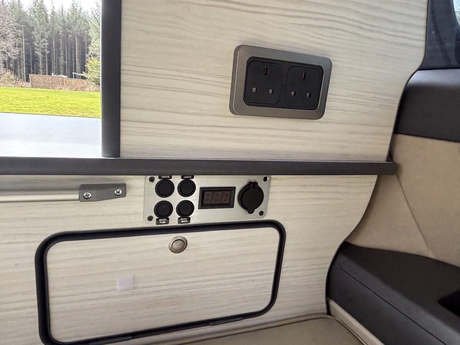 Used Toyota Alphard 2023 for sale - 78062208: Photo 11