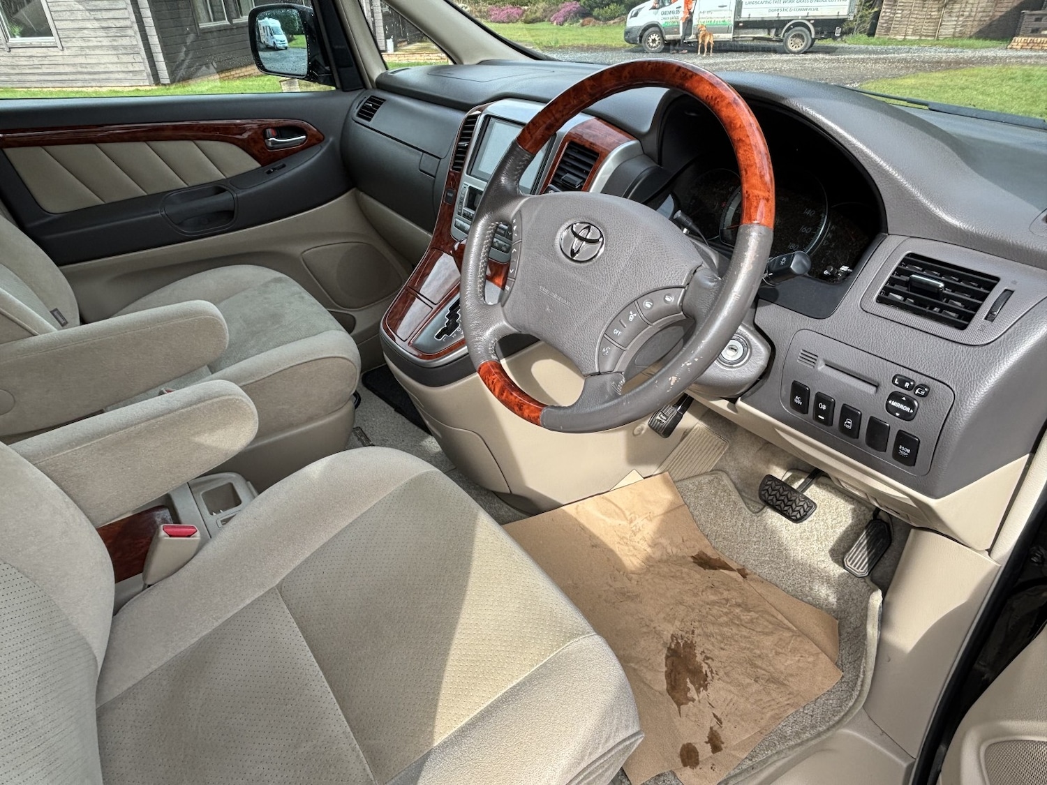 Used Toyota Alphard 2023 for sale - 78062208: Photo 15