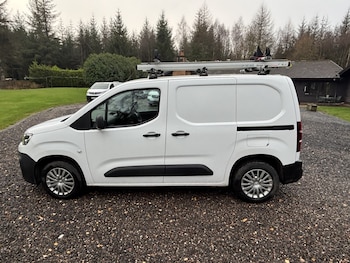Used Citroen Berlingo 2021 for sale - 76982807: Photo