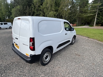 Used Citroen Berlingo 2024 for sale - 79105041: Photo