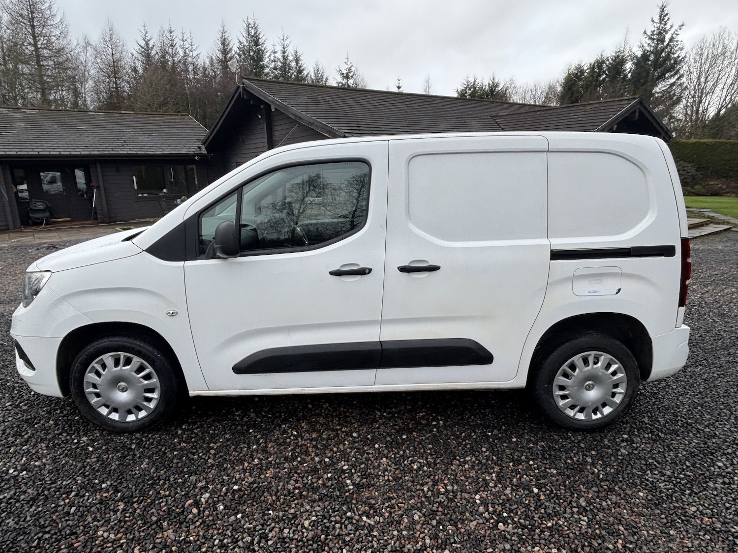 Used Vauxhall Combo 2020 for sale - 77296797: Photo 2