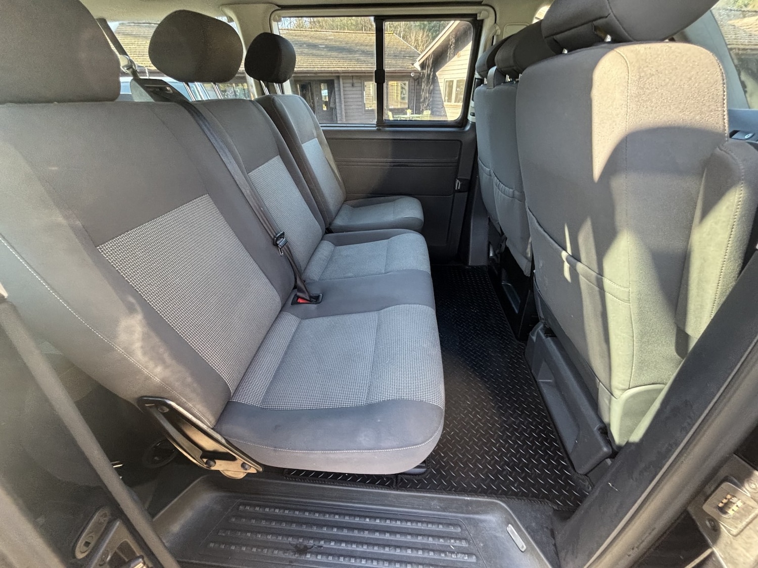 Used Volkswagen Transporter Shuttle 2011 for sale - 77603407: Photo 12