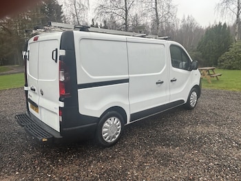 Used Vauxhall Vivaro 2018 for sale - 77135898: Photo