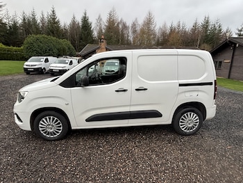 Used Vauxhall Combo 2020 for sale - 77028025: Photo