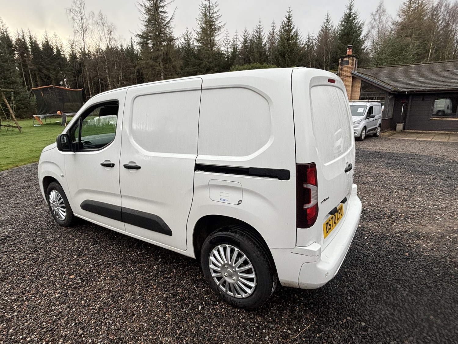 Used Vauxhall Combo 2020 for sale - 77028025: Photo 2