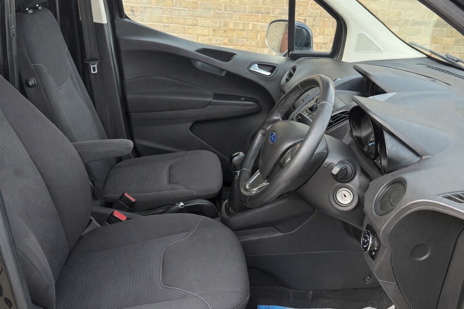 Used Ford Transit Courier 2015 for sale - 77733355: Photo 12