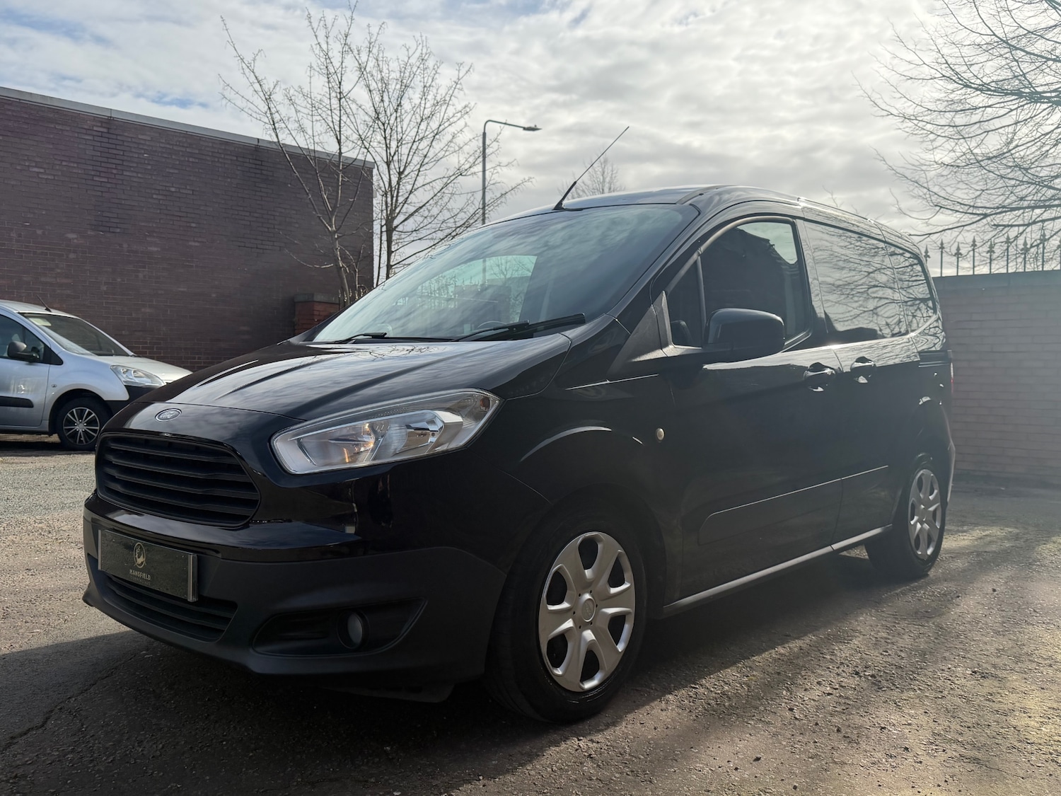 Used Ford Transit Courier 2015 for sale - 77733355: Photo 3
