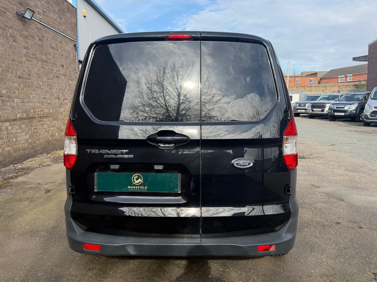 Used Ford Transit Courier 2015 for sale - 77733355: Photo 5
