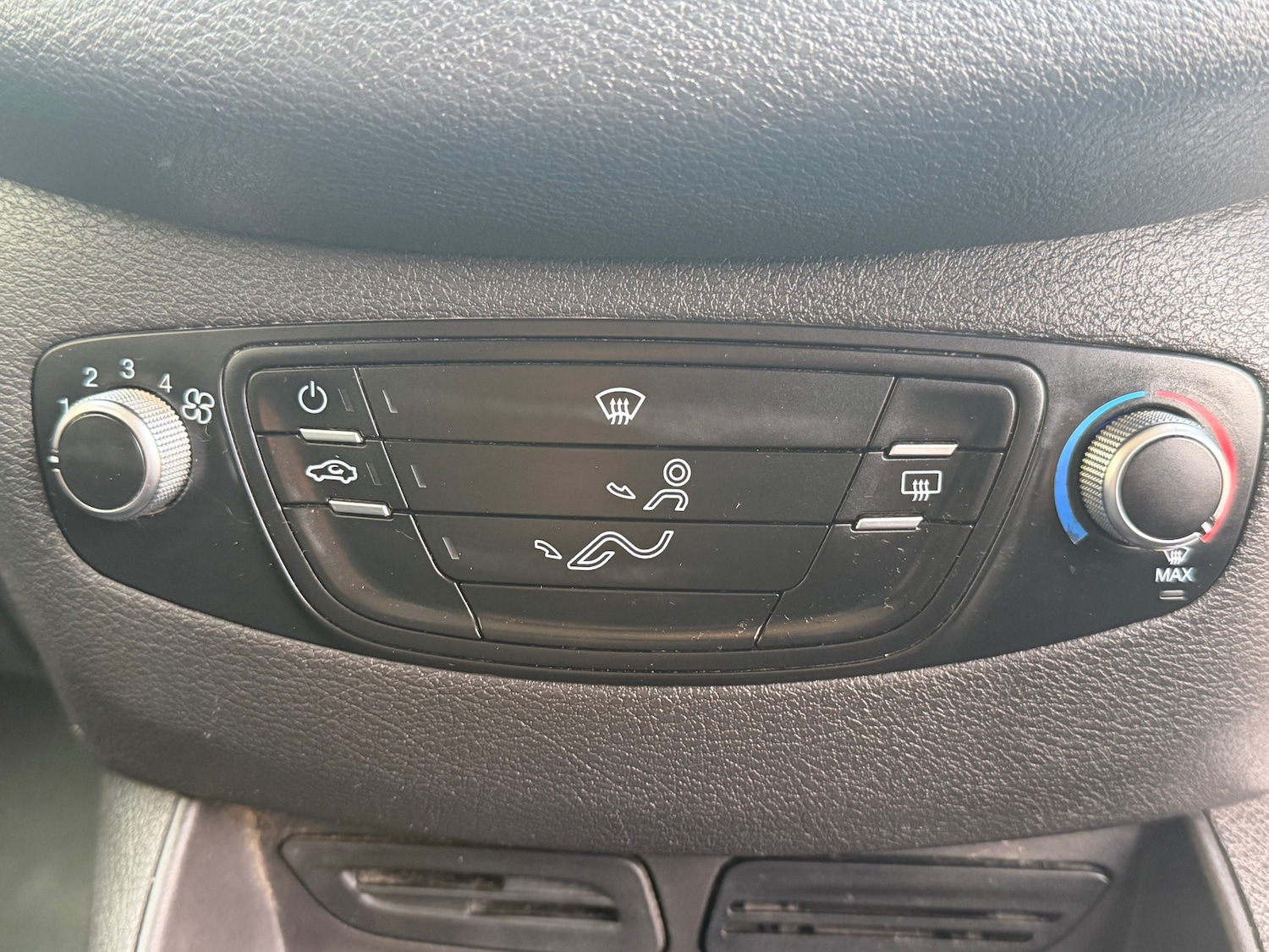 Used Ford Transit Courier 2015 for sale - 77733355: Photo 8