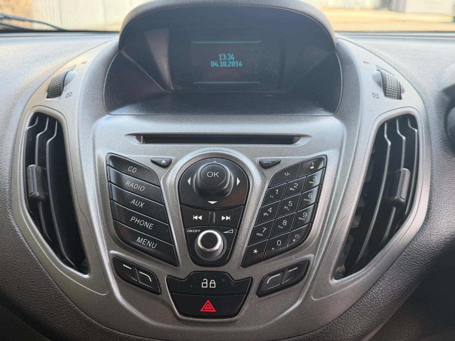 Used Ford Transit Courier 2015 for sale - 77733355: Photo 9