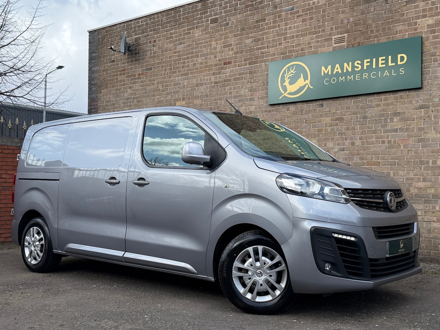 Used Vauxhall Vivaro 2020 for sale - 78053172: Photo 1