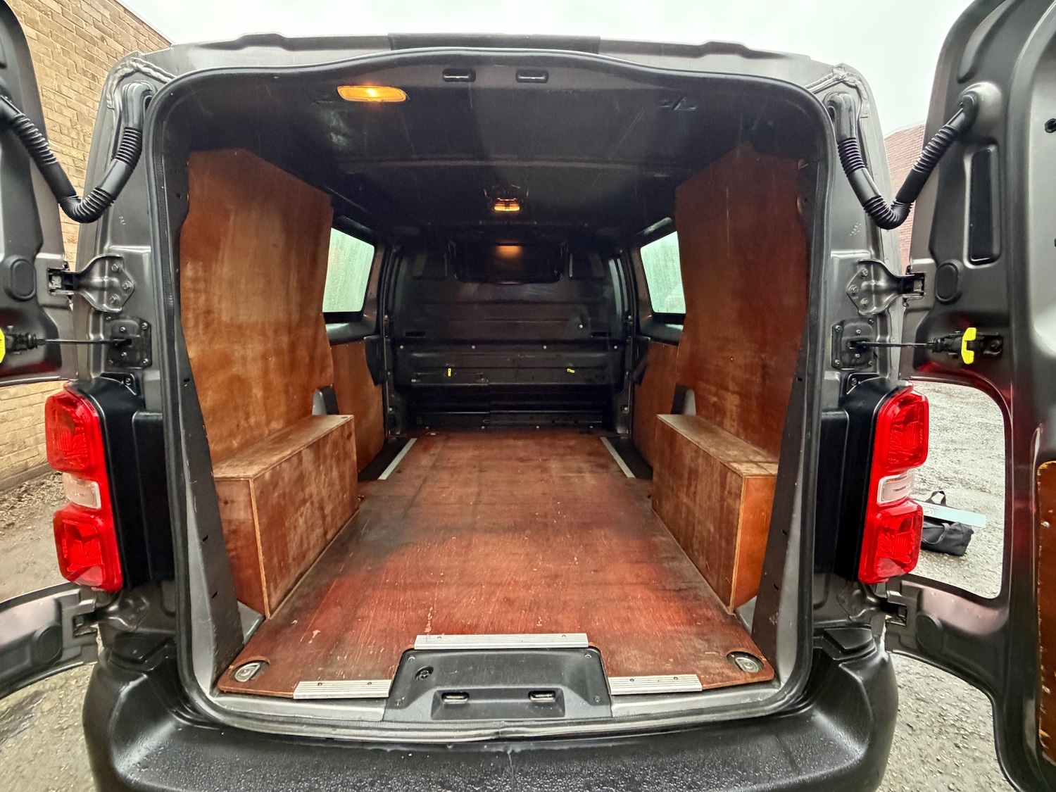 Used Peugeot Expert 2017 for sale - 77607001: Photo 7