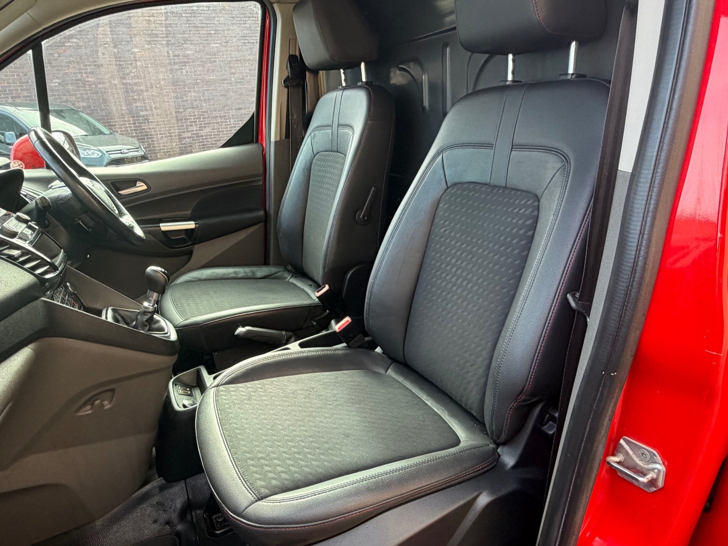 Used Ford Transit Connect 2019 for sale - 78145646: Photo 12