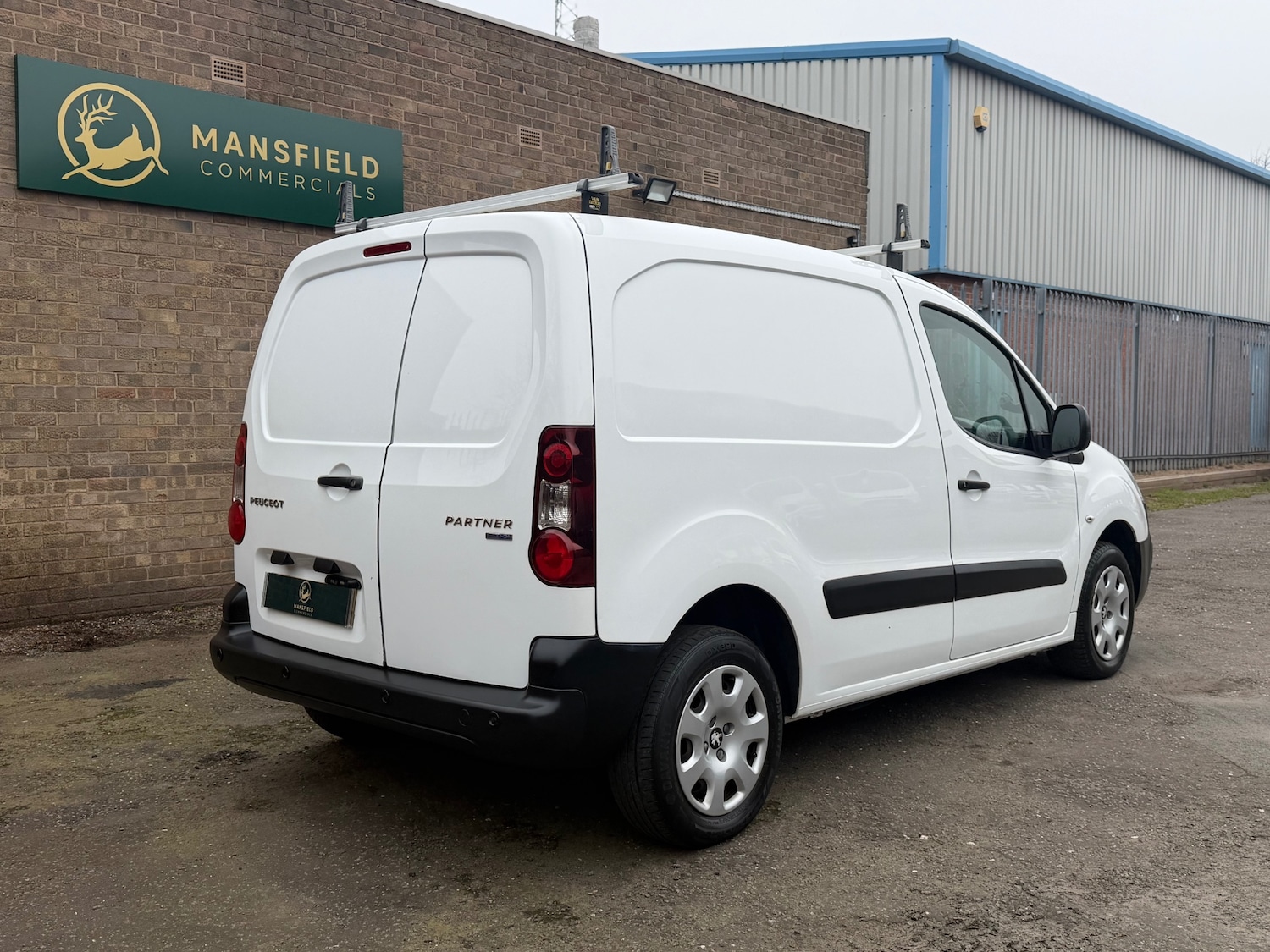 Used Peugeot Partner 2016 for sale - 77807397: Photo 6