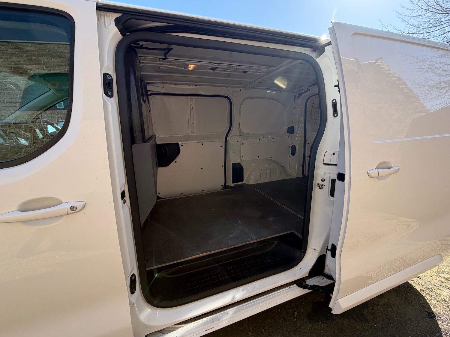 Used Vauxhall Vivaro 2020 for sale - 77932452: Photo 8