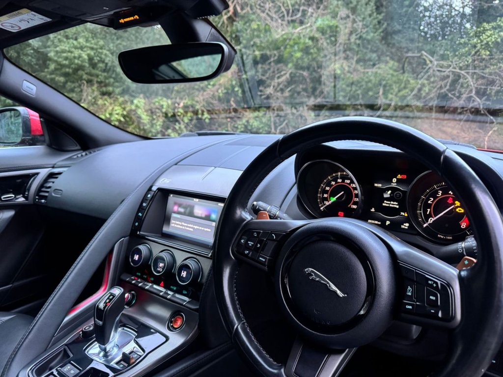 Used Jaguar F-Type 2017 for sale - 77302539: Photo 8