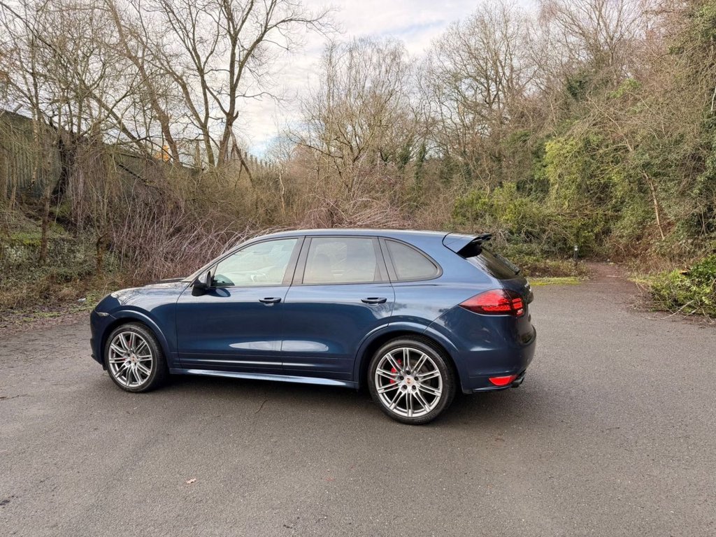 Used Porsche Cayenne 2012 for sale - 77054209: Photo 10