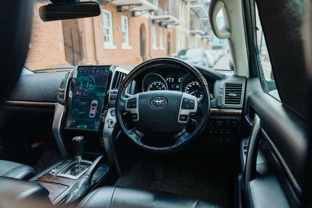 Used Toyota Land Cruiser 2014 for sale - 77755347: Photo 9