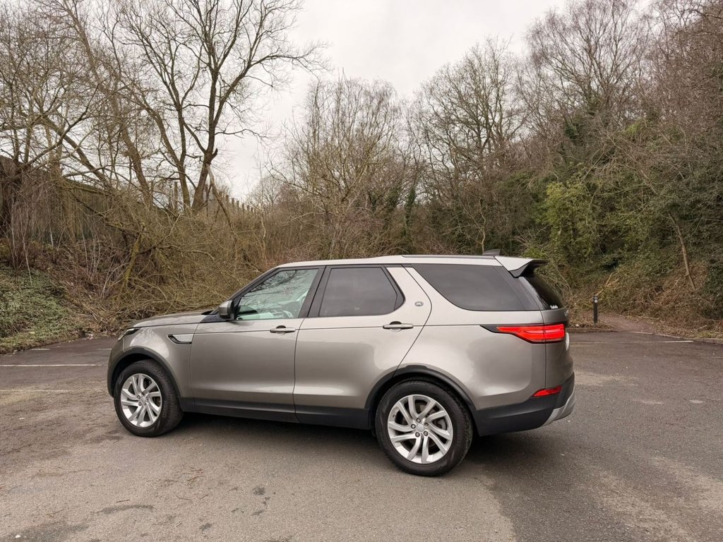 Used Land Rover Discovery 2017 for sale - 77655355: Photo 4