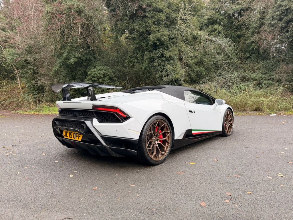 Used Lamborghini Huracan 2016 for sale - 76745068: Photo 6