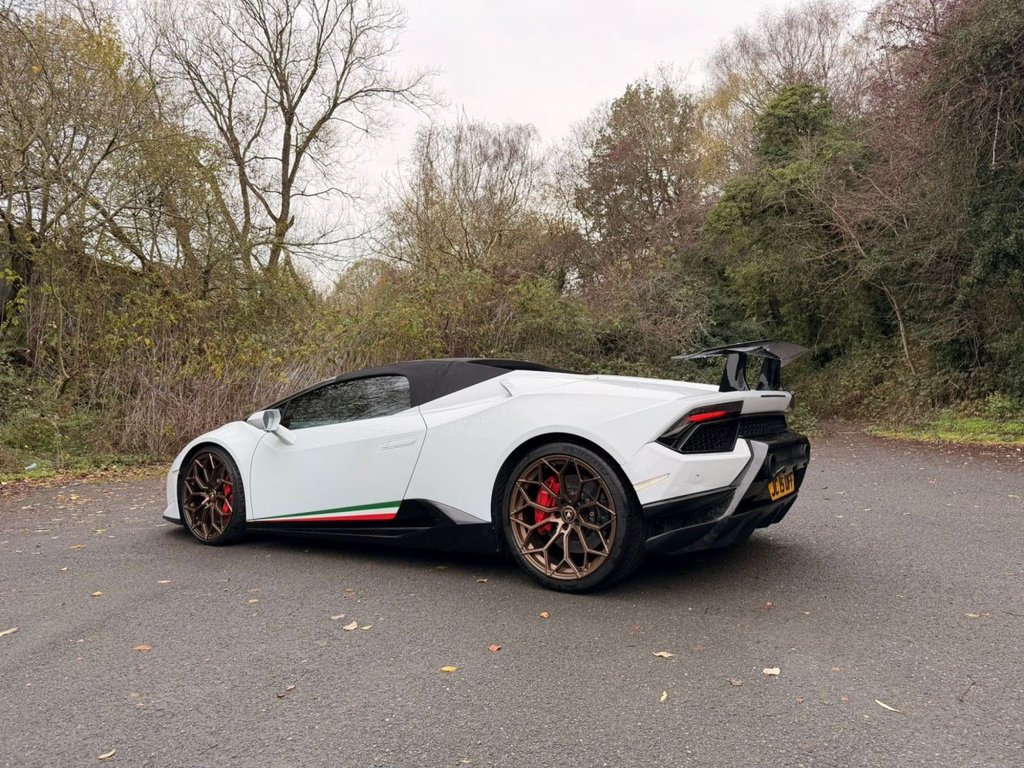 Used Lamborghini Huracan 2016 for sale - 76745068: Photo 7