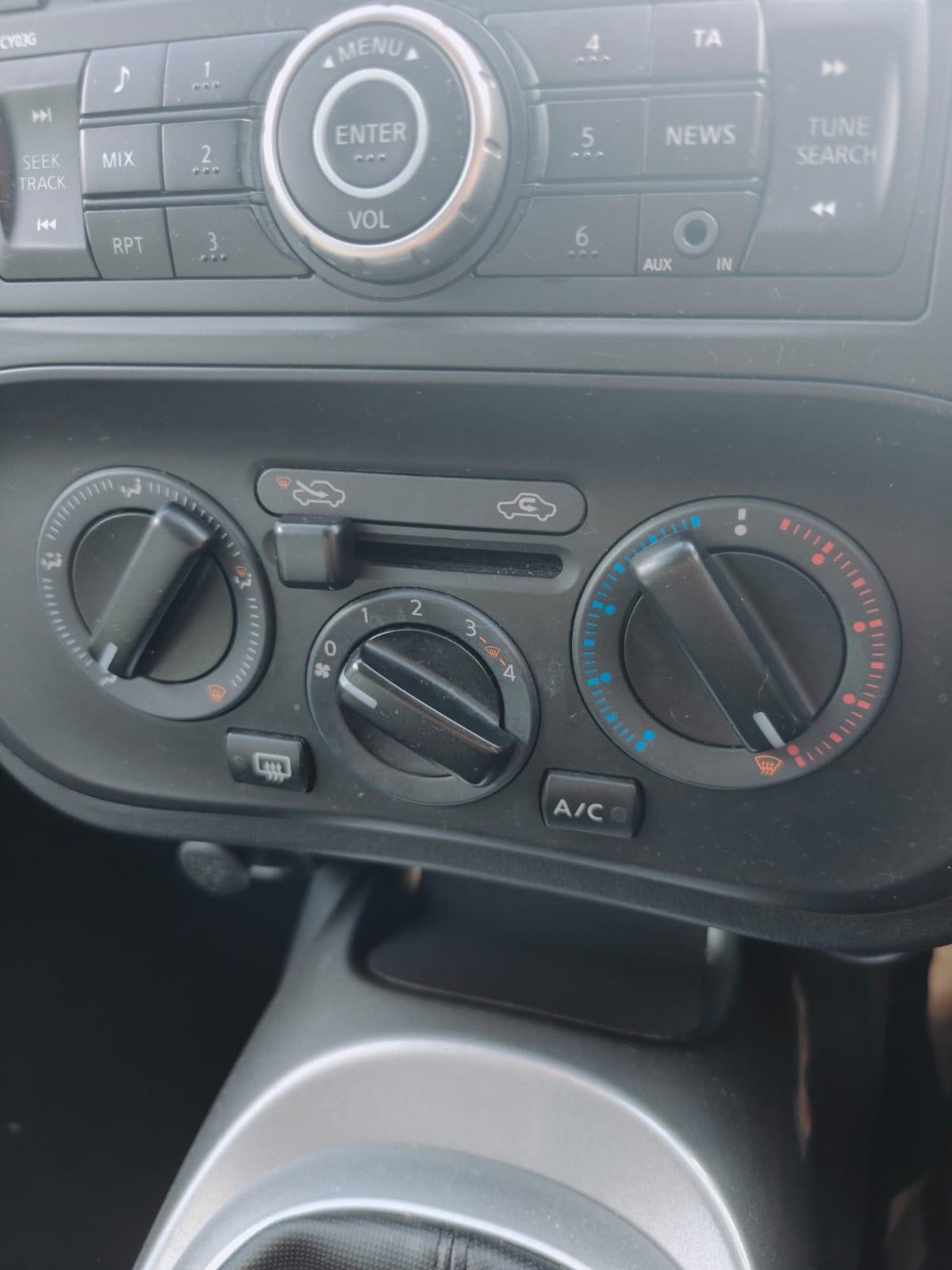 Used Nissan Juke 2012 for sale - 76364839: Photo 12