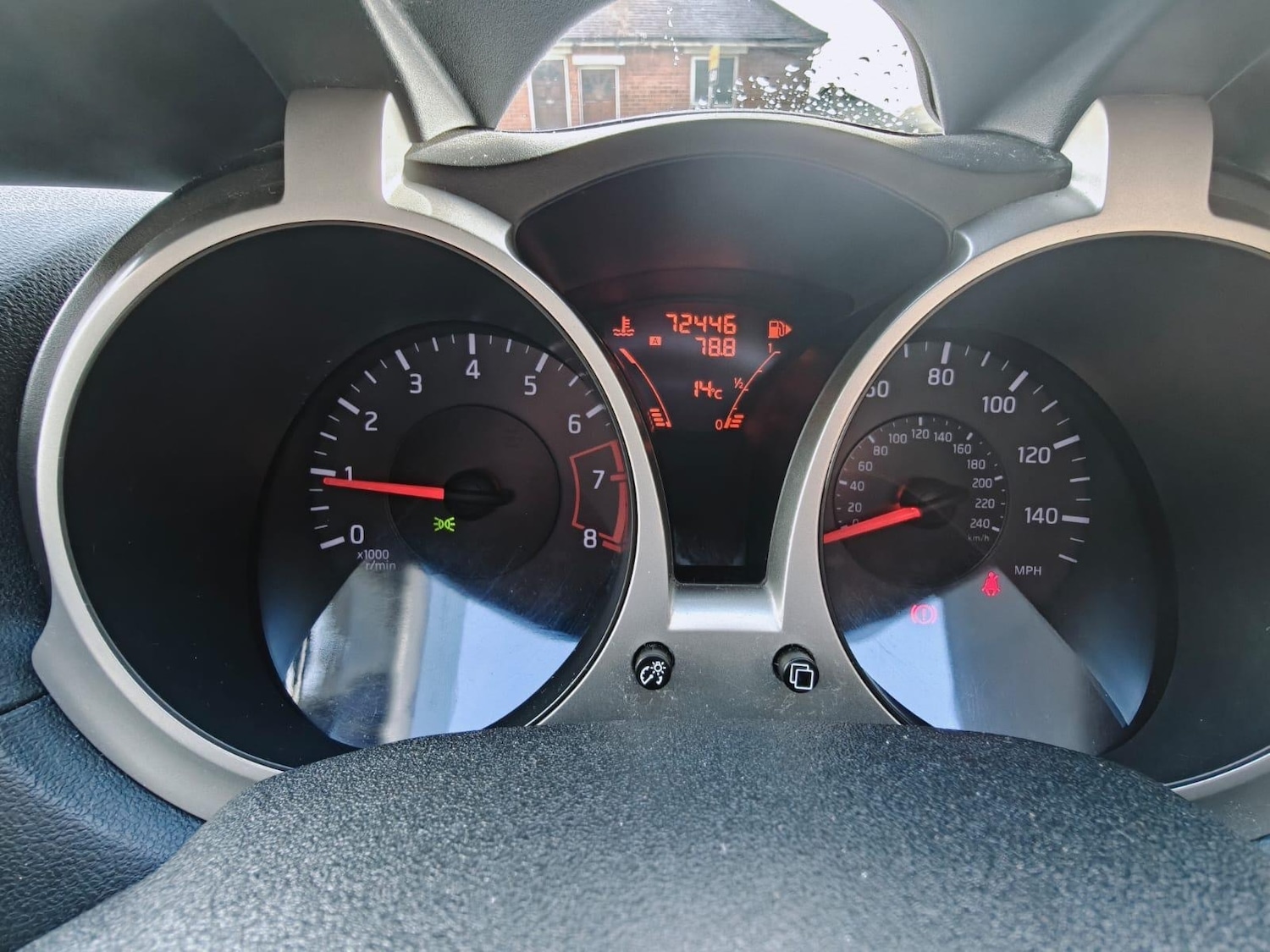 Used Nissan Juke 2012 for sale - 76364839: Photo 9