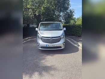 Used Vauxhall Vivaro 2017 for sale - 77220828: Photo