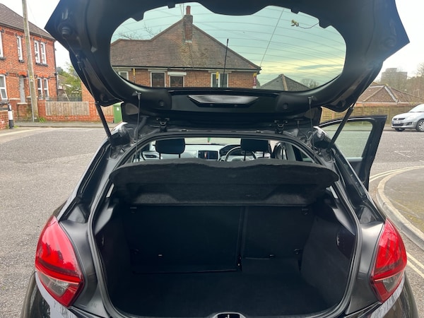 Used Peugeot 208 2018 for sale - 76219367: Photo 17