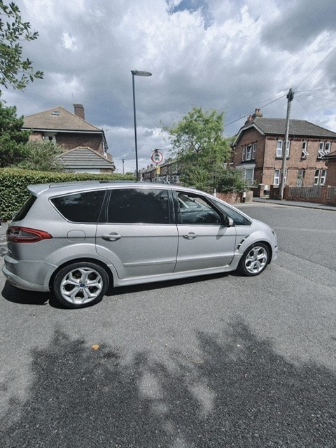 Used Ford S-Max 2011 for sale - 76218776: Photo 5